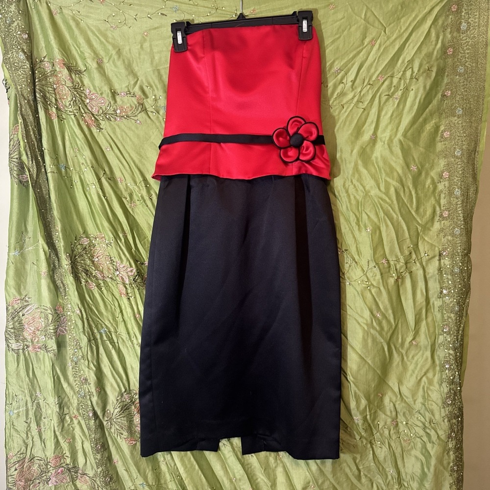 Vintage Y2K Faviana Formal Dress Strapless Black And Red With Flower Size 10/12